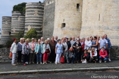 Le groupe devant le château d'Angers